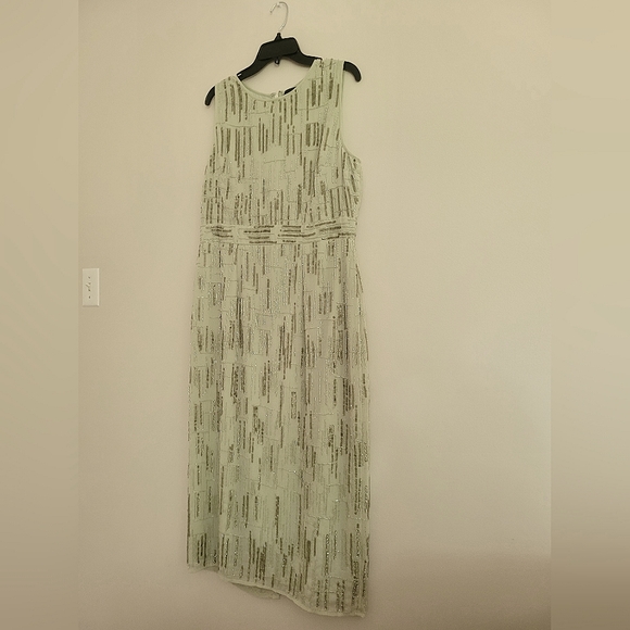 Mac Duggal Beaded Formal Sheath Dress - Picture 3 of 10